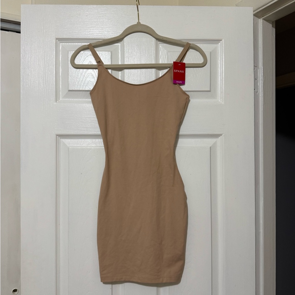 NWT Spanx Socialight Slip Natural Glam Size Small
